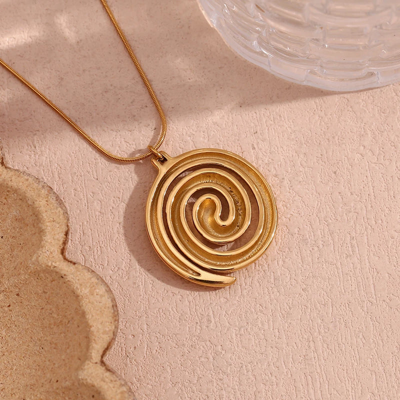 Eternal spiral necklace