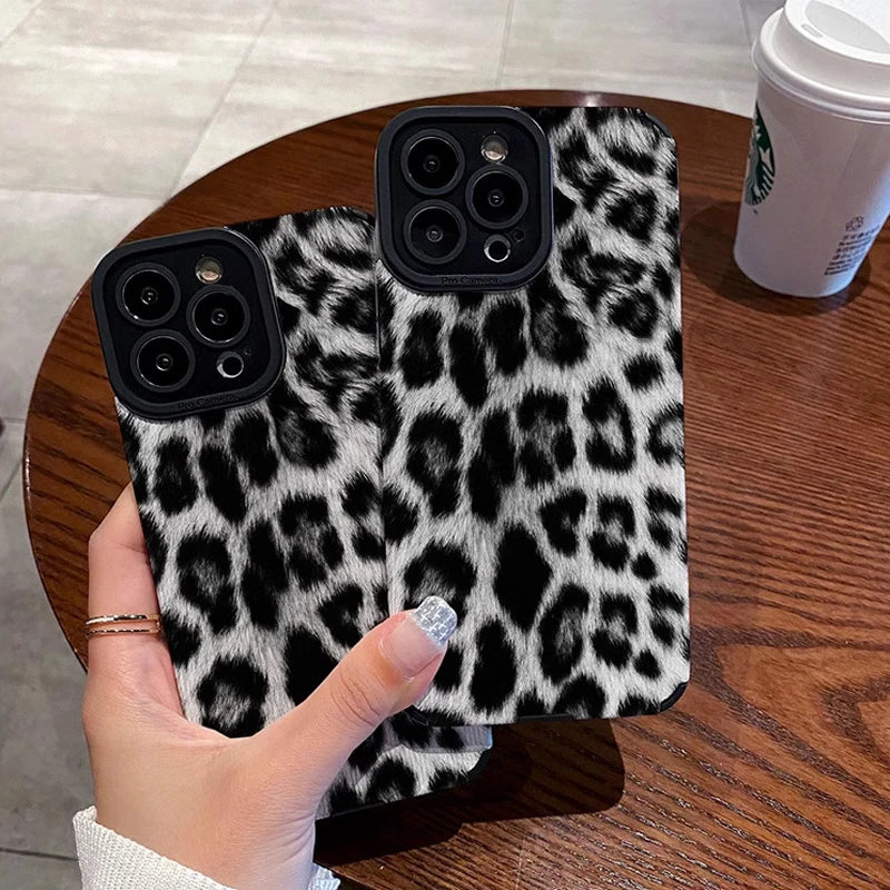 BW Leopard Case