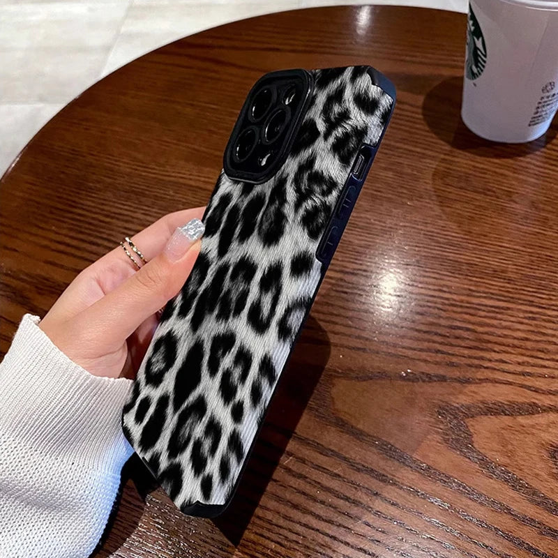 BW Leopard Case