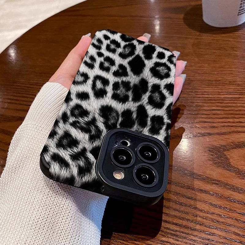 BW Leopard Case