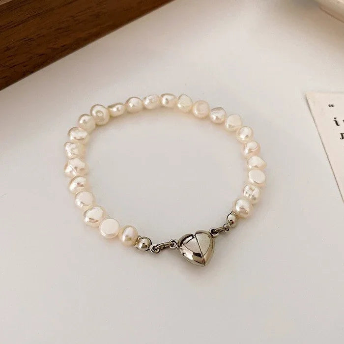 Pearls Knots Bracelet